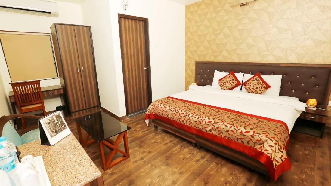 Pals Inn New Delhi Exterior photo