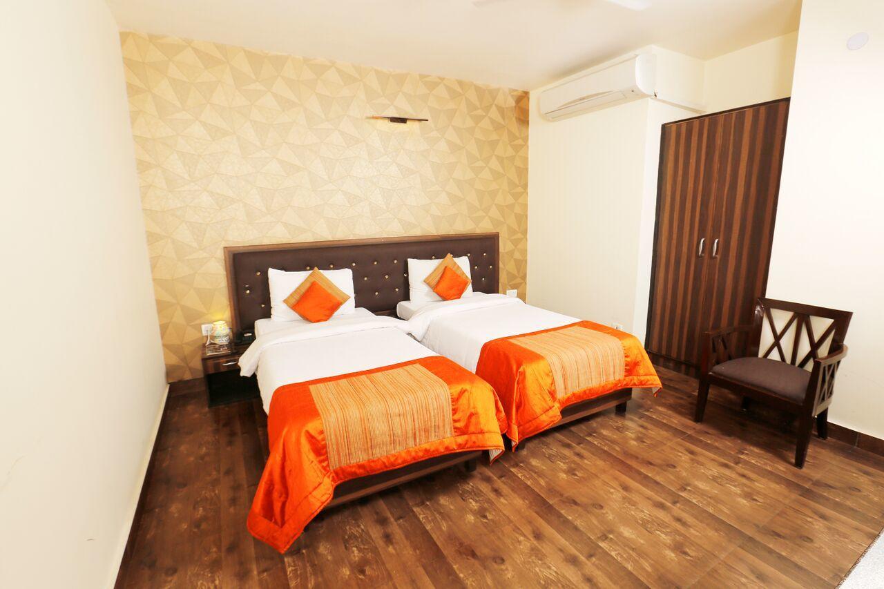 Pals Inn New Delhi Exterior photo